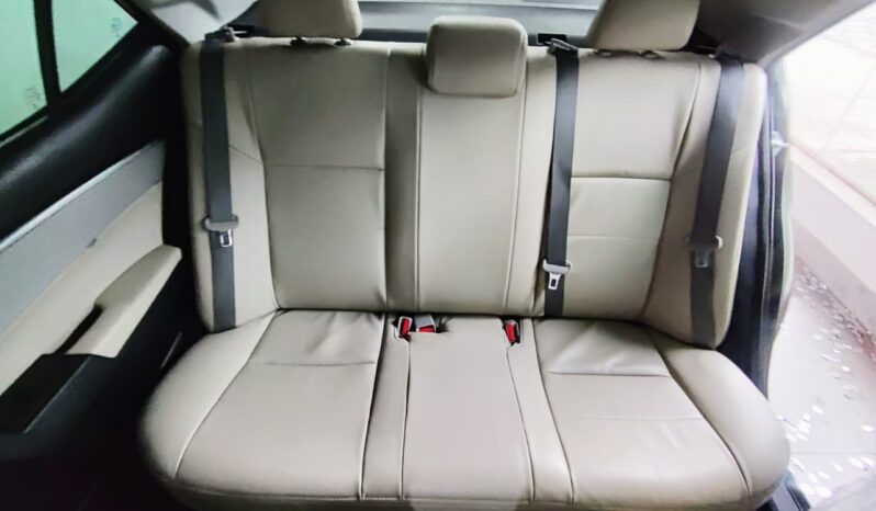 
								Toyota Corolla GLi 1.8 Flex Automático Completo 2015 total									