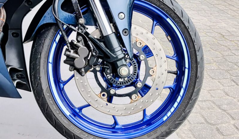 
								Yamaha YZF-R3 ABS 321cc 2023 Azul – 11 Mil Km total									